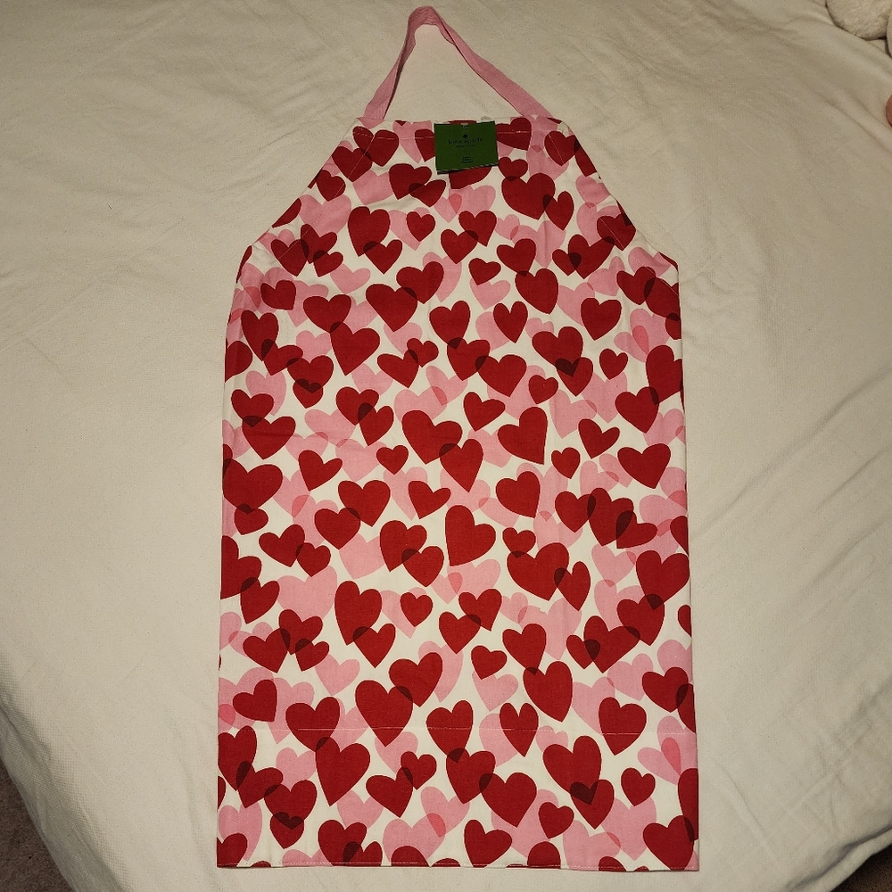 ♠️ NWT Kate Spade Apron - Hearts 💕